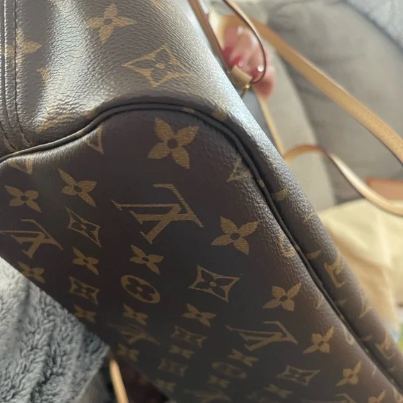 AUTHENTIC BRAND NEW Louis Vuitton Neverful MM and pouch - Picture 10 of 16